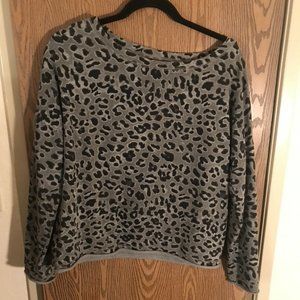 Leopard print medium pullover NY&C